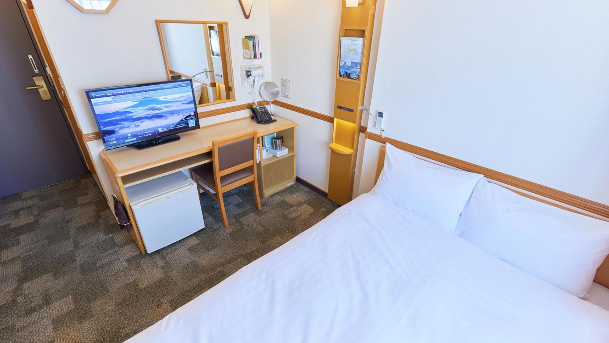 Toyoko Inn Saitama Toda Koen Eki Nishi Guchi Стая снимка