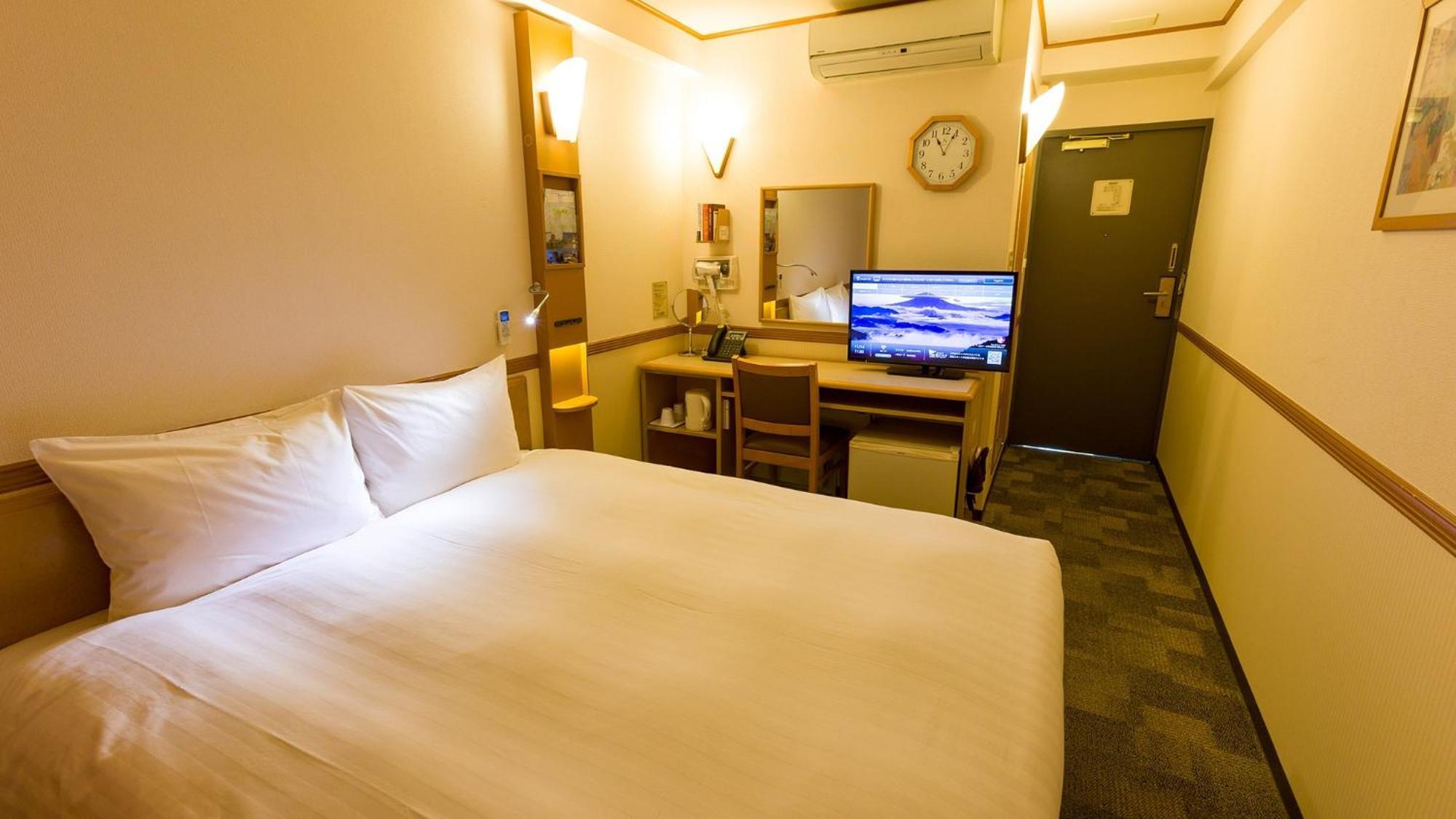 Toyoko Inn Saitama Toda Koen Eki Nishi Guchi Стая снимка
